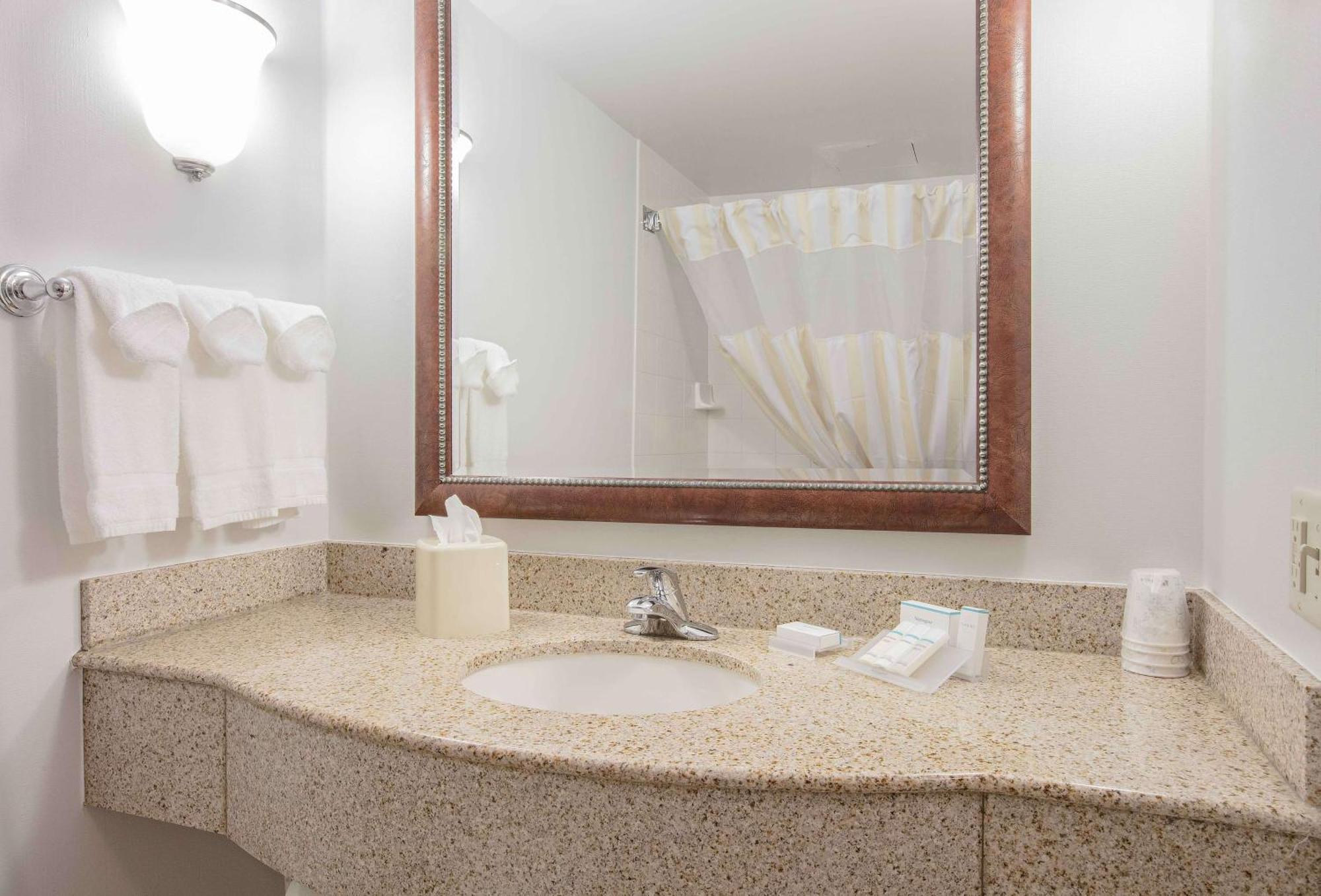 Hilton Garden Inn Des Moines/Urbandale Екстериор снимка